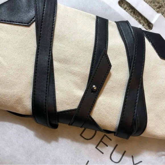 FabFitFun Deux Lux Demi Backpack In Hand MSRP: $75 NEW IN Package Free Ship - Picture 4 of 6